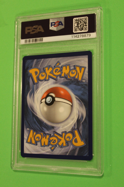 2023 POKEMON MEW EN PIKACHU ILLUSTARTION RARE #173 PSA 8 - Image 3
