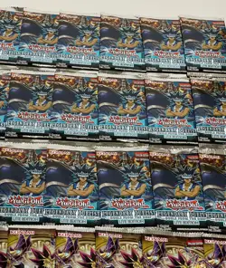 Yugioh Legendary Duelists Lot of 42, 32x Duels from the Deep, 10x Magical Hero - Image 3