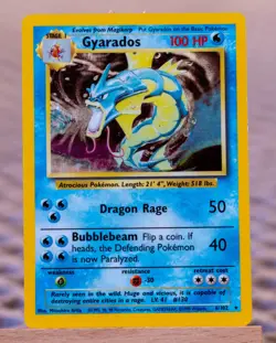 Gyarados 006/102 Base Set Unlimited Holo Pokemon card 006/102 MP - Image 1