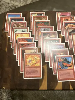 Magic The Gathering 4th Edition - Vintage MTG - 35 Card - Red Lot 1 - Image 2