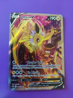 Pokemon 2020 Sword & Shield Black Star Promos Jolteon v SWSH183 - Image 1