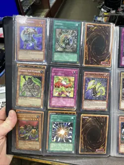 Vintage yu gi oh card Lot (1996 KAZUKI TAKAHASHI) - Image 2