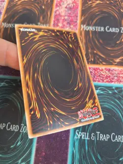 Yu-Gi-Oh! Toon Dark Magician MP17-EN083 Super Rare 1st Edition Near Mint - Image 4