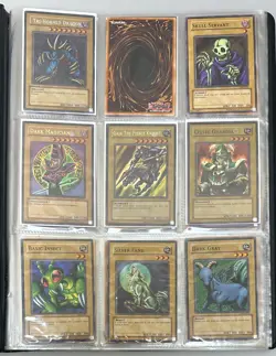 YUGIOH! LEGEND OF BLUE EYES SET OF 102 CARDS (MISSING BLUE EYES) INCL TRI-HORN - Image 1