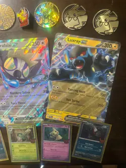 Huge NM or better Pokemon card lot includes holos, jumbo cards, tokens, pin ETC. - Image 4