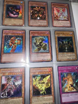 Massive Vintage Yugioh Card Lot - Image 4