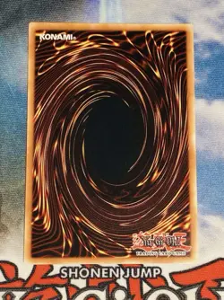 Yu-Gi-Oh! Winged Kuriboh (TLM-EN005) Ultimate Rare 1st Edition Vintage 2005 NM - Image 3