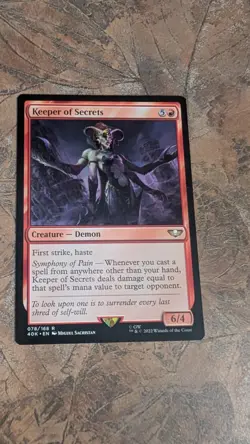 Keeper of Secrets Universes Beyond: Warhammer 40000 Regular - Image 1