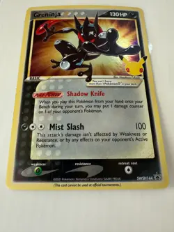 Pokemon TCG - Greninja Gold Star SWSH144 Black Star Promo - Celebrations - NM - Image 3