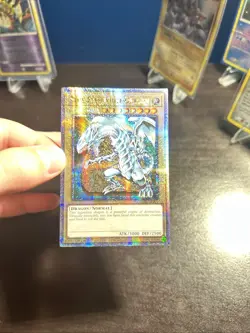 Yu-Gi-Oh TCG Blue-Eyes White Dragon LC01-EN004 Quarter Century Secret - Image 1