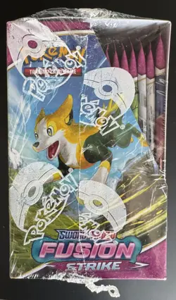 Pokemon TCG: Sword & Shield - Fusion Strike Booster Box Sealed (English) - Image 4