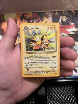 Jolteon 4/64 Holo Unlimited Jungle No Set Symbol Error Pokemon Card - Image 1