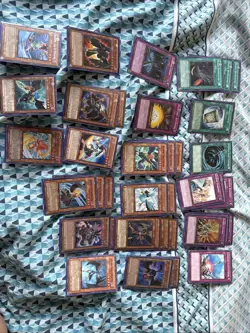 Yugioh, 37 Card Black wing Deck - Image 1
