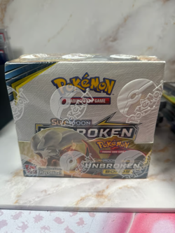 Pokemon TCG: Sun & Moon - Unbroken Bonds Booster Box (36 Packs) - Factory Sealed - Image 1
