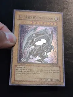 Yu-Gi-Oh! SUPER RARE CARD BLUE-EYES WHITE DRAGON DPKB-EN001 1ST VLP - Image 2