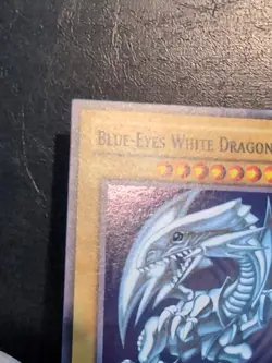 Yu-Gi-Oh! SUPER RARE CARD BLUE-EYES WHITE DRAGON DPKB-EN001 1ST VLP - Image 5