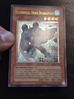 Yu-Gi-Oh! ULTIMATE RARE HOLO CARD ELEMENTAL HERO BUBBLEMAN CRV-EN014 VLP - Image 2