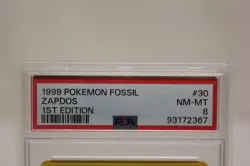 Pokemon TCG Zapdos 1st Edition Fossil 1999 Card #30/62 Non-Holo PSA 8 NM J51 - Image 2