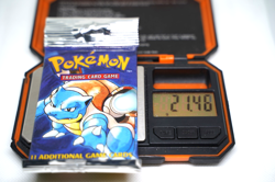 21.46g Pokemon Base Set Booster Pack Unlimited Blastoise WOTC TCG Vintage Sealed - Image 1