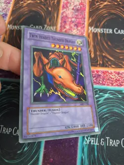 Yugioh Twin-Headed Thunder Dragon MRD-120 Super Rare Unlimited LP/MP - Image 2