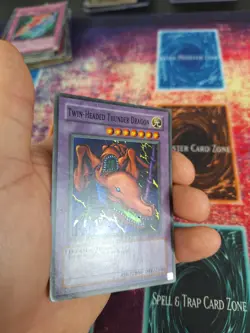 Yugioh Twin-Headed Thunder Dragon MRD-120 Super Rare Unlimited LP/MP - Image 4