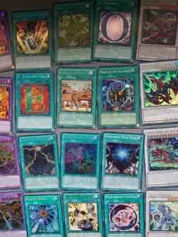 Yugioh 80 Card lot bundle includes rareU shiny stuff, exact as pictured YUG31 - Image 4