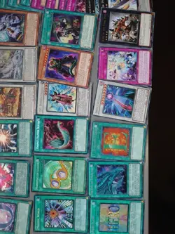 Yugioh 80 Card lot bundle includes rareU shiny stuff, exact as pictured YUG28 - Image 4