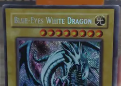 Blue-Eyes White Dragon BPT-003 2002 Limited Edition Error Reverse Pattern - Image 3