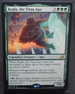 Kogla, the Titan Ape Ikoria: Lair of Behemoths Regular NM pack fresh - Image 1