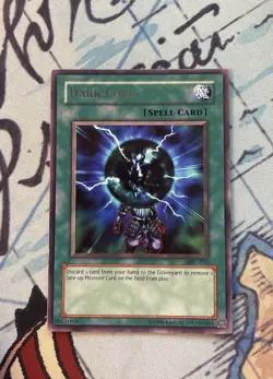 Yugioh! Dark Core MFC-035 Silver Rare LP 1996 - Image 1