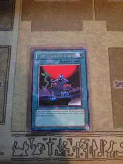 YUGIOH TCG THE SHALLOW GRAVE PSV-036 RARE UNLIMITED EDITION LP 1996 - Image 1
