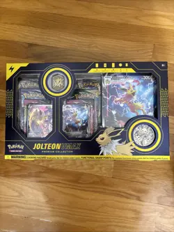 Pokemon TCG Eevee Evolution VMAX Premium Collection Box - 29085130 820650851308 - Image 1