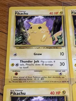 Pikachu X4 58/102 4th Print Base Set 1999-2000 Pokemon Card WOTC - Image 4