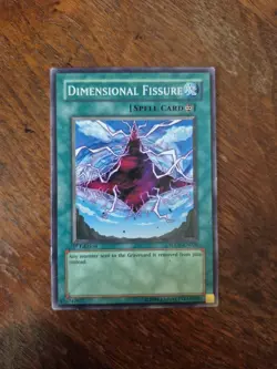 Yu-Gi-Oh! Dimensional Fissure SDDE-EN028 The Dark Emperor 1st Edition Common LP - Image 1