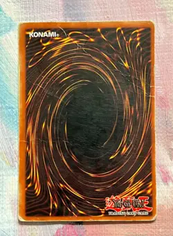 Yu-Gi-Oh Dark Magician SDY-006 1st Edition Ultra Rare Yugioh Card - Image 5