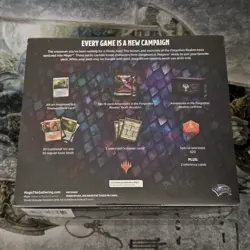 MTG Dungeons & Dragons Adventures In The Forgotten Realms Bundle Box - Image 2