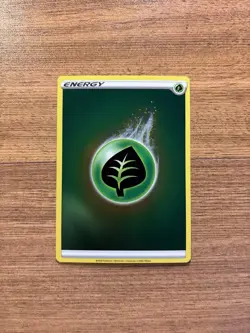 Pokemon Card Grass Energy Reverse Holo 2020 LP - Image 1