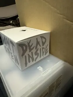 Magic: The Gathering The Walking Dead Secret Lair Sealed MTG FOIL New 630509966660 - Image 4