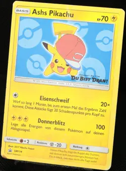 Pokemon TCG Ash's Pikachu SM 114 Promo Black Star Promos [P] 2016 DE | Deutsch - Image 3