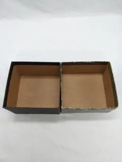 **EMPTY BOX** The Lord Of The Rings Trading Card Game Deck Box - Image 2