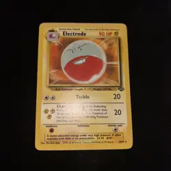 Electrode 18/64 Non Holo Jungle Set Rare Pokemon Card WOTC NM - Image 1