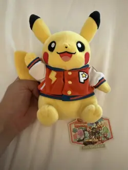POKEMON WORLD CHAMPIONSHIP 2025 EXCLUSIVE PIKACHU PLUSHY ANAHEIM - Image 1
