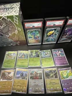 LOT of 10 Pokeball Reverse Holo Pokemon Cards Black Bolt/White Flare English - Image 1
