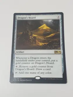 Dragon's Hoard Core Set 2019 Regular - Image 1
