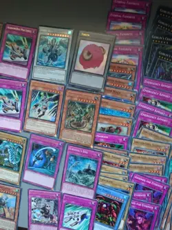 Yugioh 80 Card lot bundle includes rareU shiny stuff, exact as pictured YUG14 - Image 4