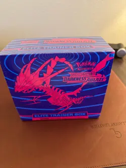 Pokemon TCG Sword Shield Darkness Ablaze Elite Trainer Box ETB New Sealed - Image 2