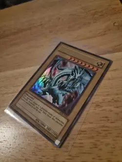 Yugioh Card Blue-Eyes White Dragon LOB-E001 Ultra Rare Unlimited Ed (OG Print) - Image 3