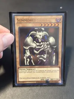 Yugioh Summoned Skull MRD-EN003 25th Anniversary Ultra Rare - Image 1