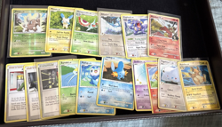 Pokemon TCG - Assorted Vintage Sets 2009 Bulk Bundle 185 Cards Inc Rares / Holos - Image 2