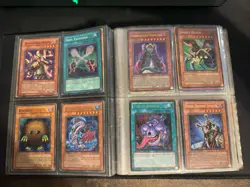 Yugioh Vintage Binder Collection (Damaged) - Blue Eyes - Promos - 100+ Holos! - Image 3